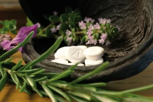 Heiße 7 Anwendungsgebiete – Schüßler Salze Nr. 7 Magnesium phosphoricum: Schlafstörungen, Krämpfe, Gelenkschmerzen, psychische Wirkung, Erfahrungen & Einnahme